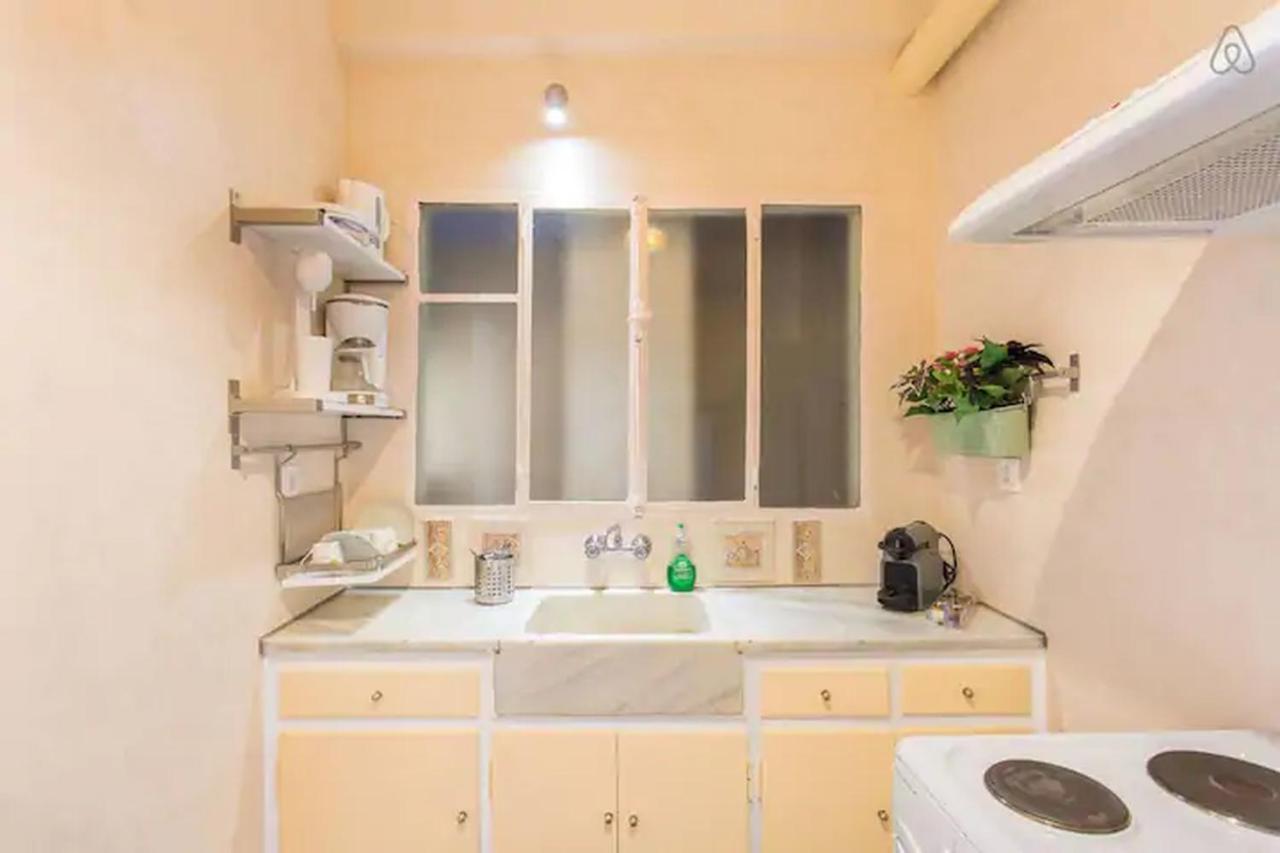 Openair Hot Tub/Big Balcony/Great Boutique Apt Athens Luaran gambar