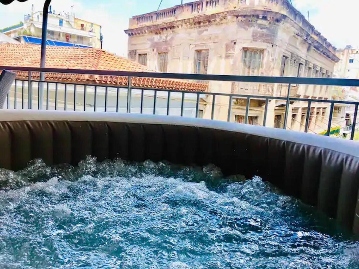 Openair Hot Tub/Big Balcony/Great Boutique Apt Athens Luaran gambar
