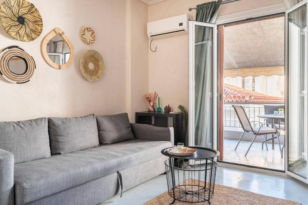 Openair Hot Tub/Big Balcony/Great Boutique Apt Athens Luaran gambar