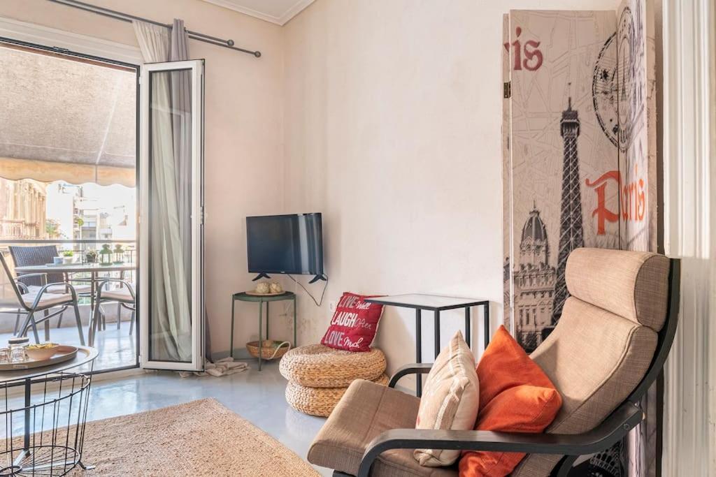 Openair Hot Tub/Big Balcony/Great Boutique Apt Athens Luaran gambar